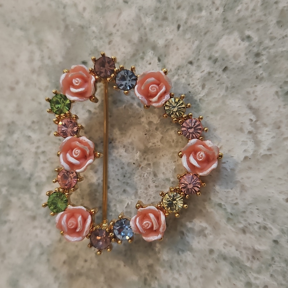 Floral Heart Brooch with Pink Roses